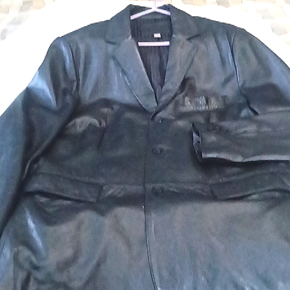 Men's Black Leather Jacket  Apt 9  42L